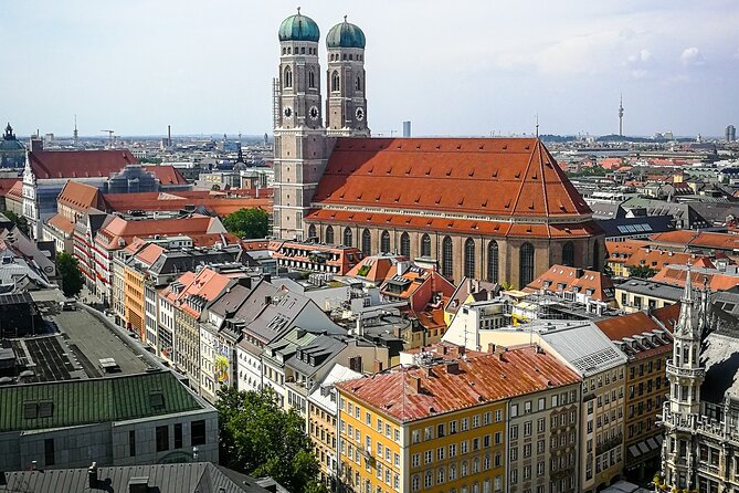 Private transfer: Vilshofen to Munich with 2h sightseeing stop - The vehicles and luggage reality check