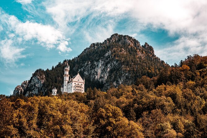 Private Van Tour to Royal Castle of Neuschwanstein from Munich - Murnau am Staffelsee: a last village pass before Munich