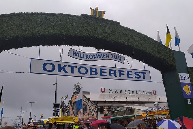 Private VIP Oktoberfest, Table, 3-Course-Menu, Beer & Champagne - How Long Is Long Enough at Oktoberfest?