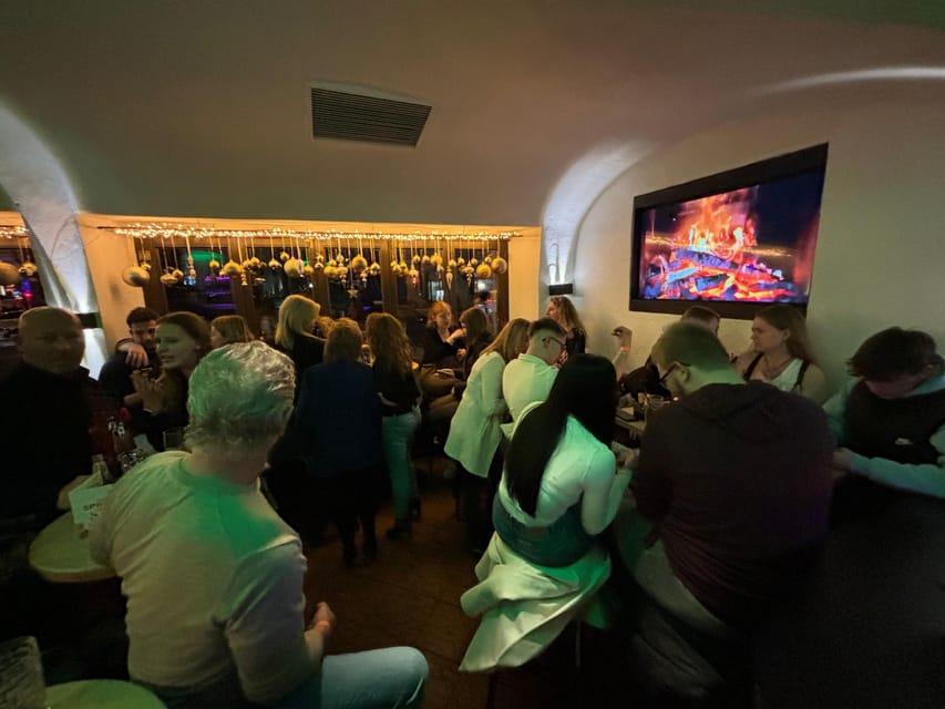 Pub crawl incl. Oktoberfest museum guided tour with beer tasting (private) - Why start at the Beer- und Oktoberfestmuseum
