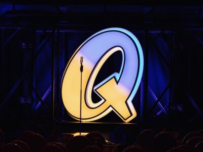 Quatsch Comedy Club München: Die Live Show - Germany’s first stand-up club vibe: why it’s comfortable