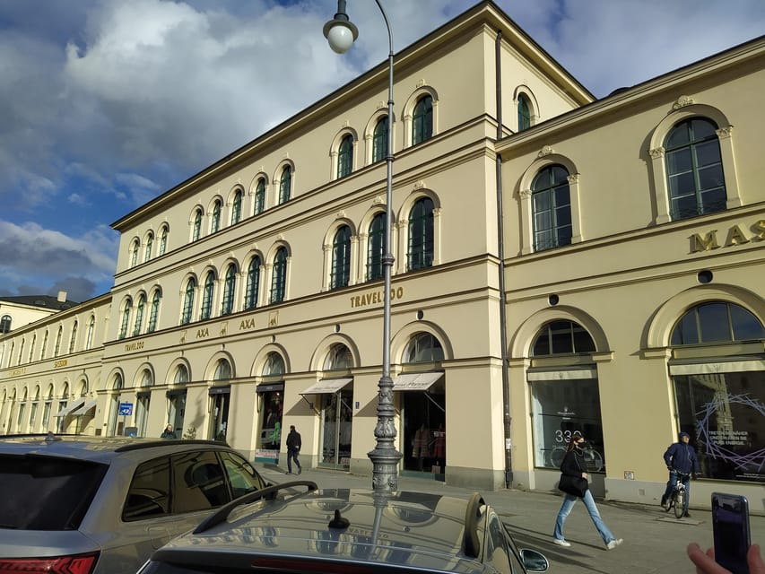 Residence of Munich private tour with skip the line ticket - The pacing of a private tour: how it feels in practice