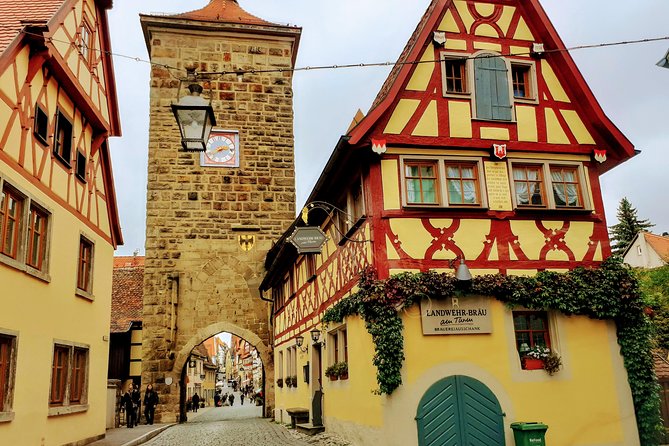 Romantic Road Exclusive Private Tour from Munich to Rothenburg ob der Tauber - Rothenburg ob der Tauber: Spital-gate to the Holy Blood altar