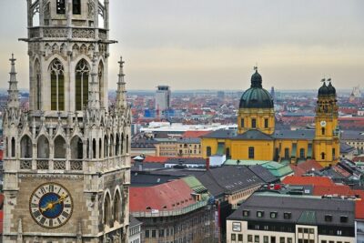 The Old Town Walking Tour: Munich - Getting started at Karlsplatz (and keeping your energy for 2h15)