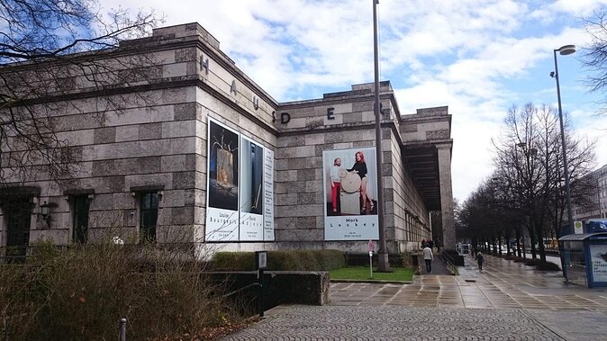 Third Reich - Facts about WWII : Small Group Walking tour - A 2–3 hour Munich walking route through Third Reich sites