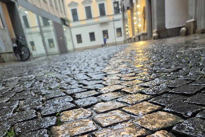 Third Reich Tour Munich - Feldherrnhalle: the Beer Hall Putsch site and why monuments matter