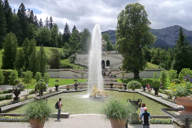 VIP Day Trip Neuschwanstein and Linderhof Castle from Munich - First stop: Schloss Linderhof and an English live guide